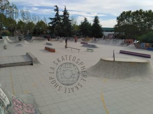 Spotter DIY skate spot