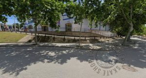 Flat bar bank skate spot
